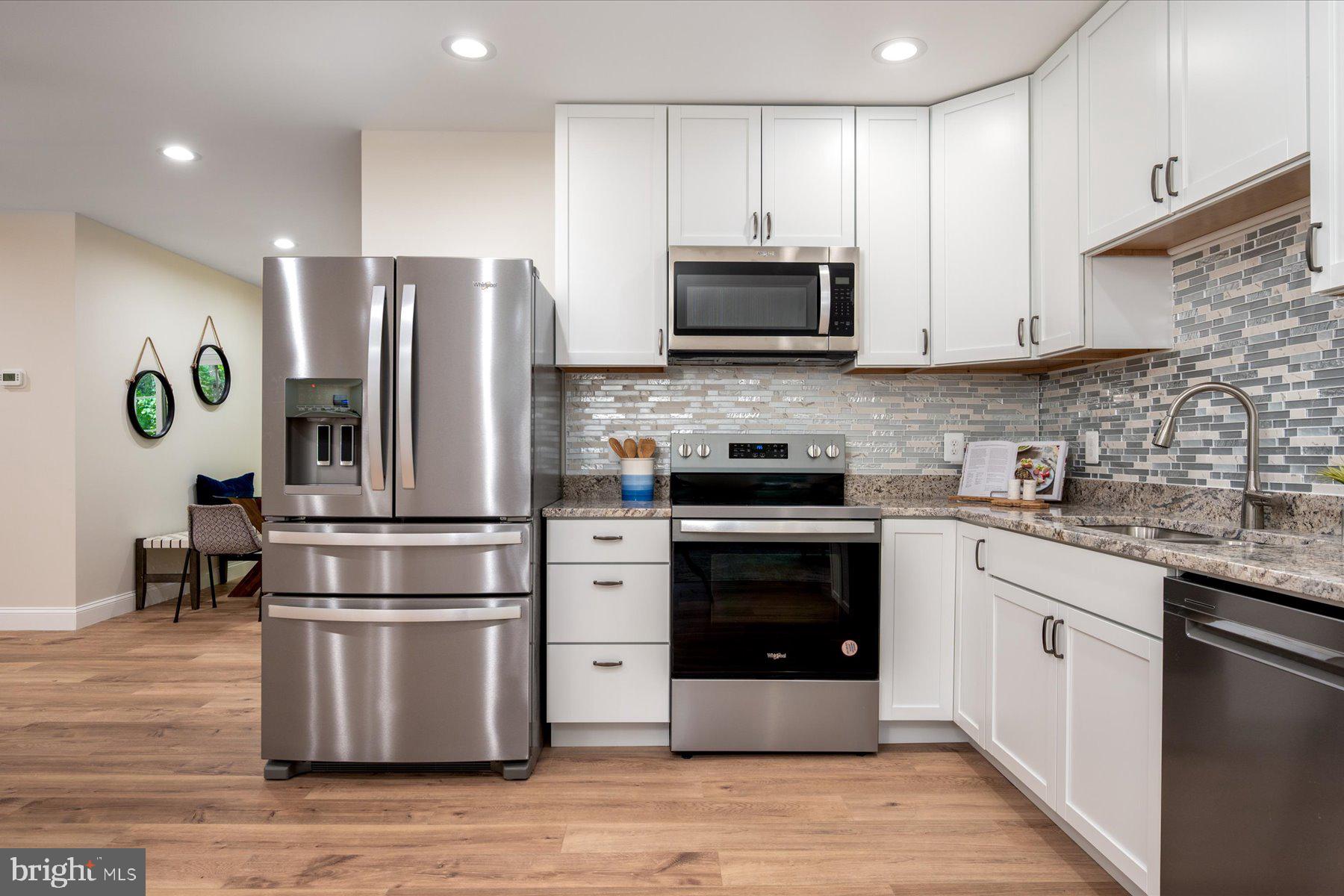 1400 LOWER VIEW COURT