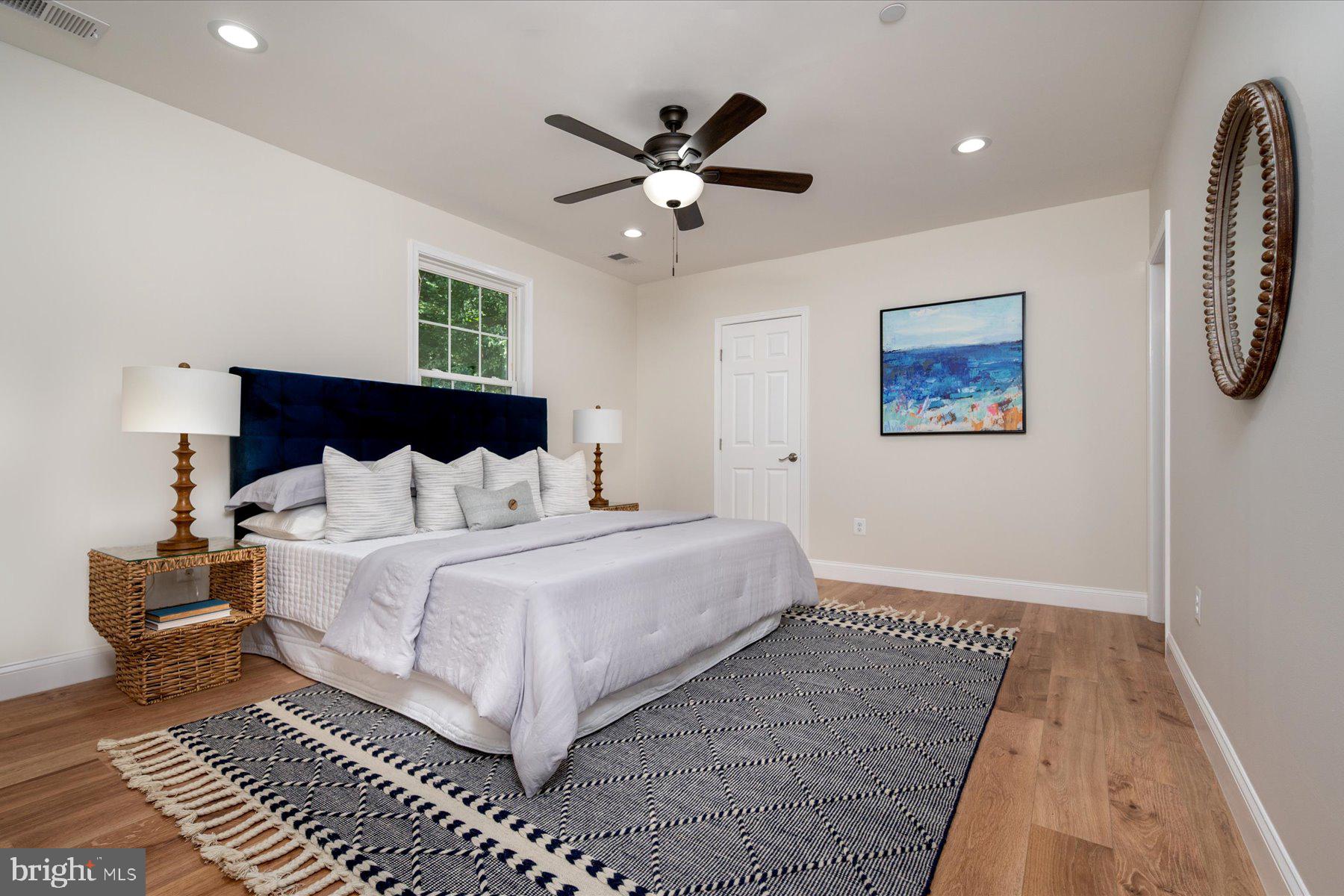 1400 LOWER VIEW COURT