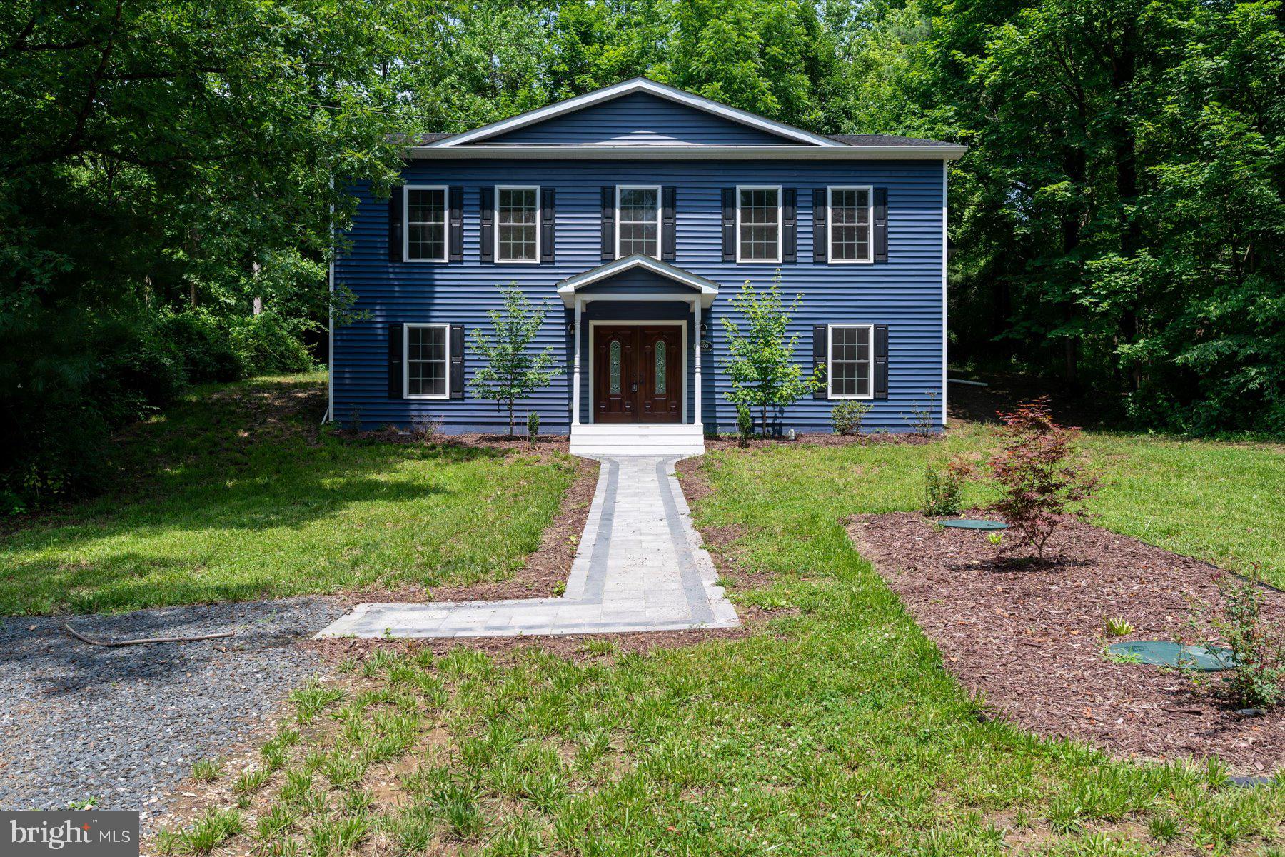 1400 LOWER VIEW COURT
