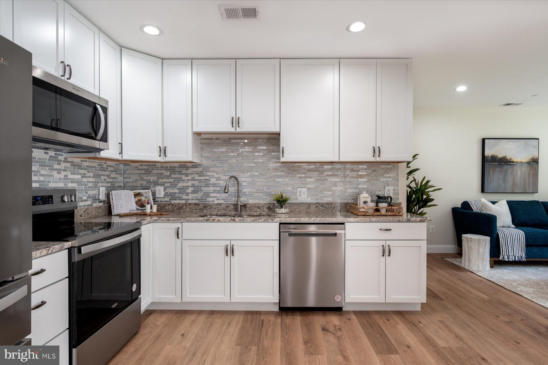 1400 LOWER VIEW COURT