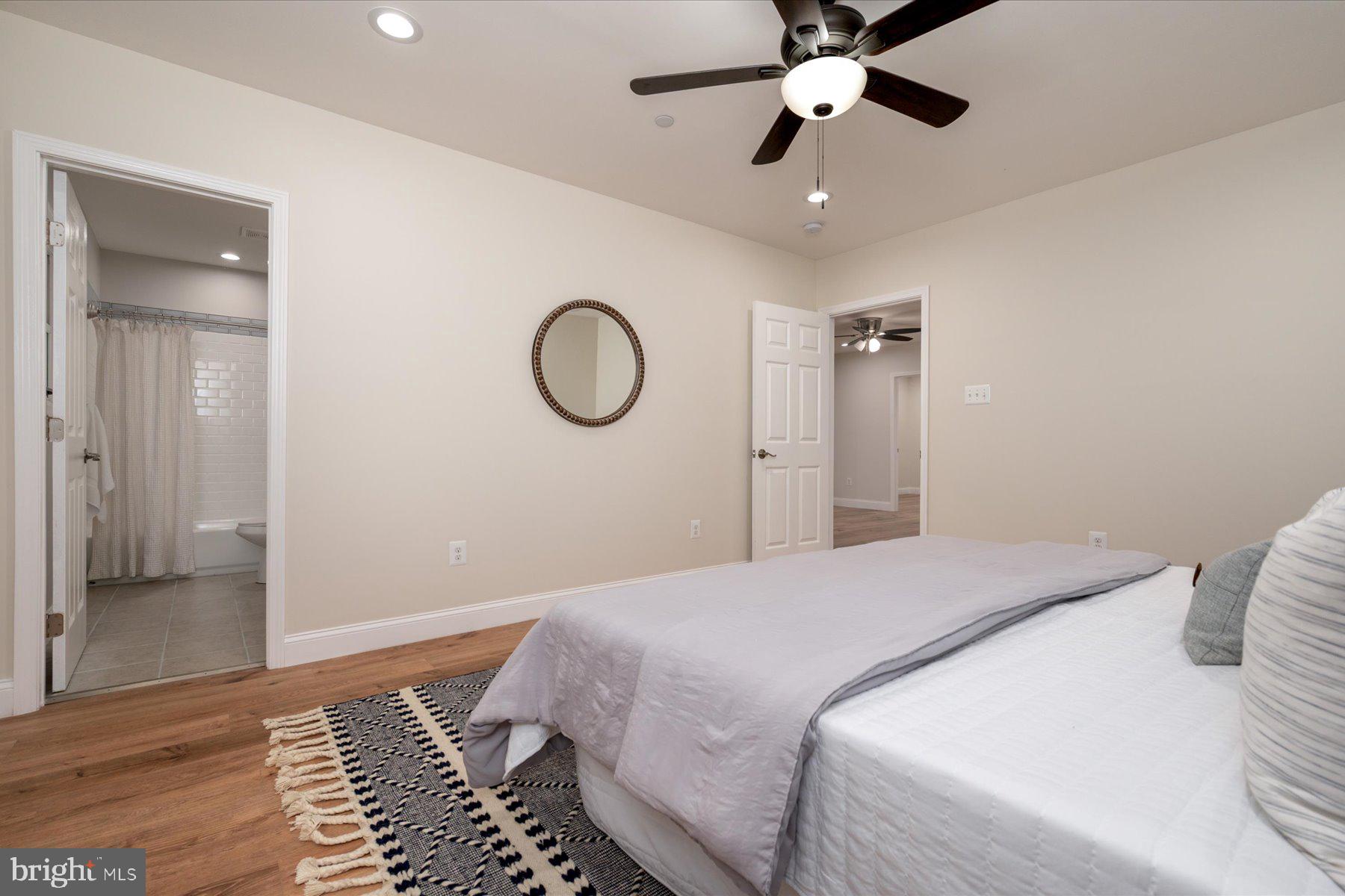 1400 LOWER VIEW COURT