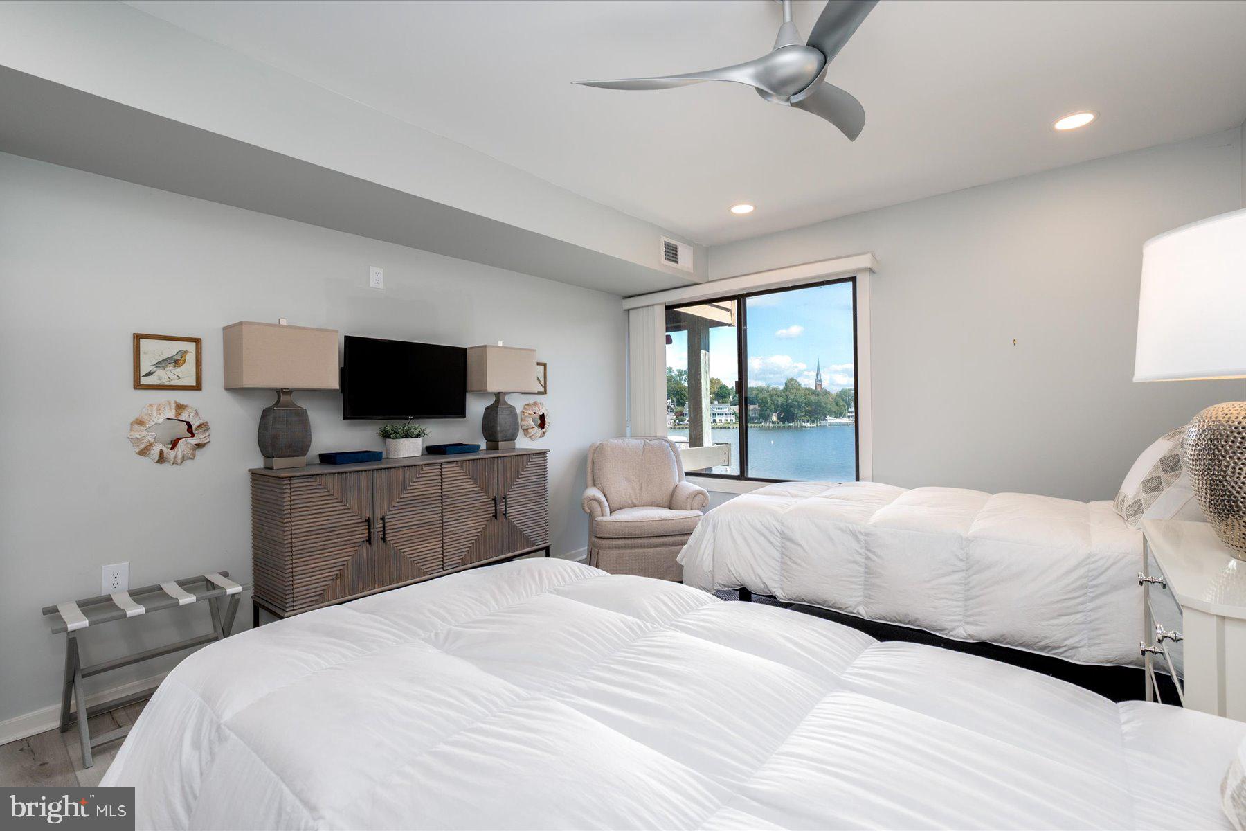 14 PRESIDENT POINT DRIVE A1
