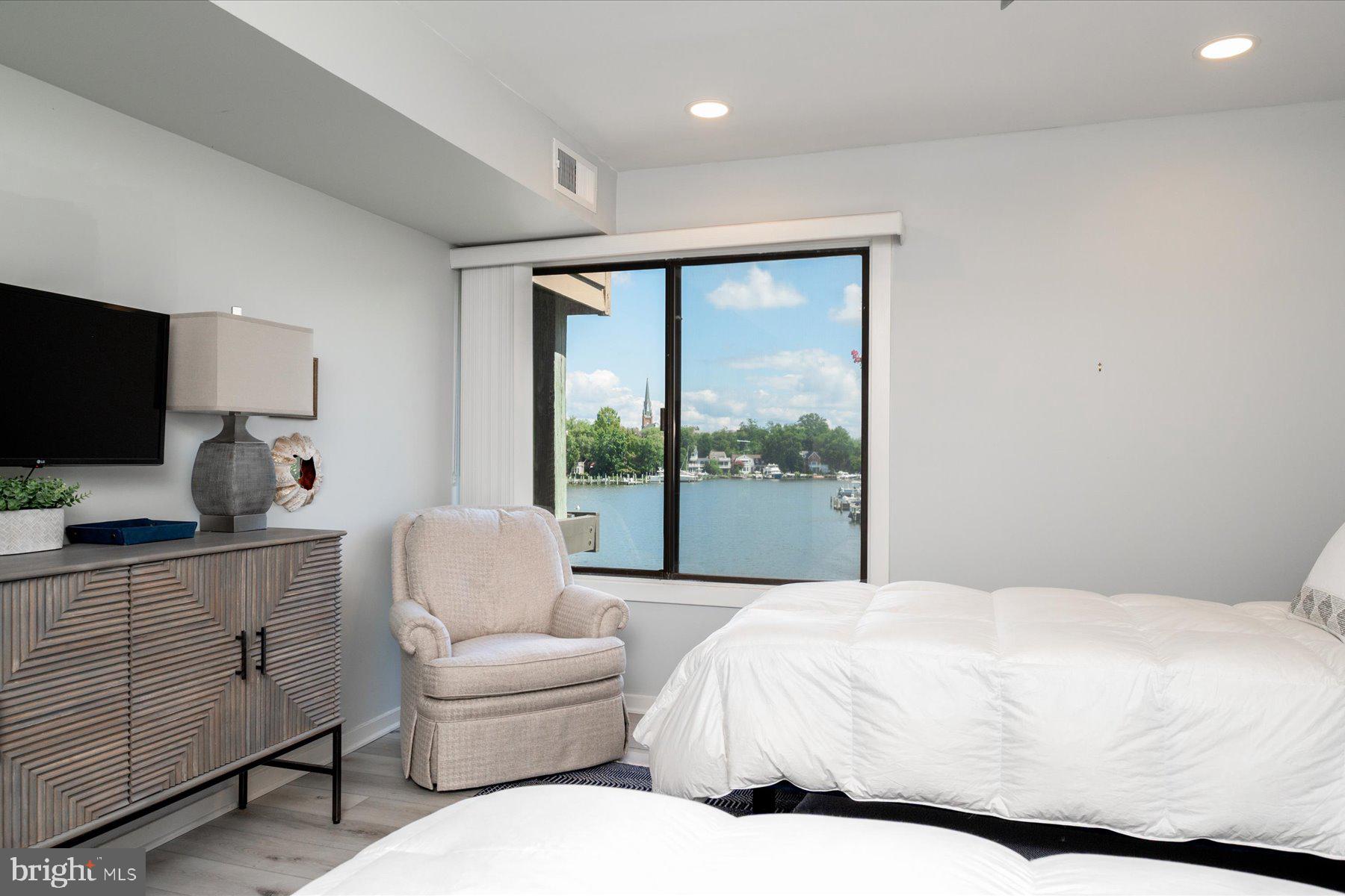 14 PRESIDENT POINT DRIVE A1