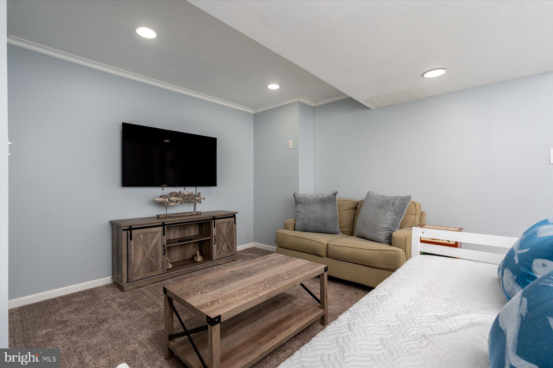 1180 MOSSWOOD COURT