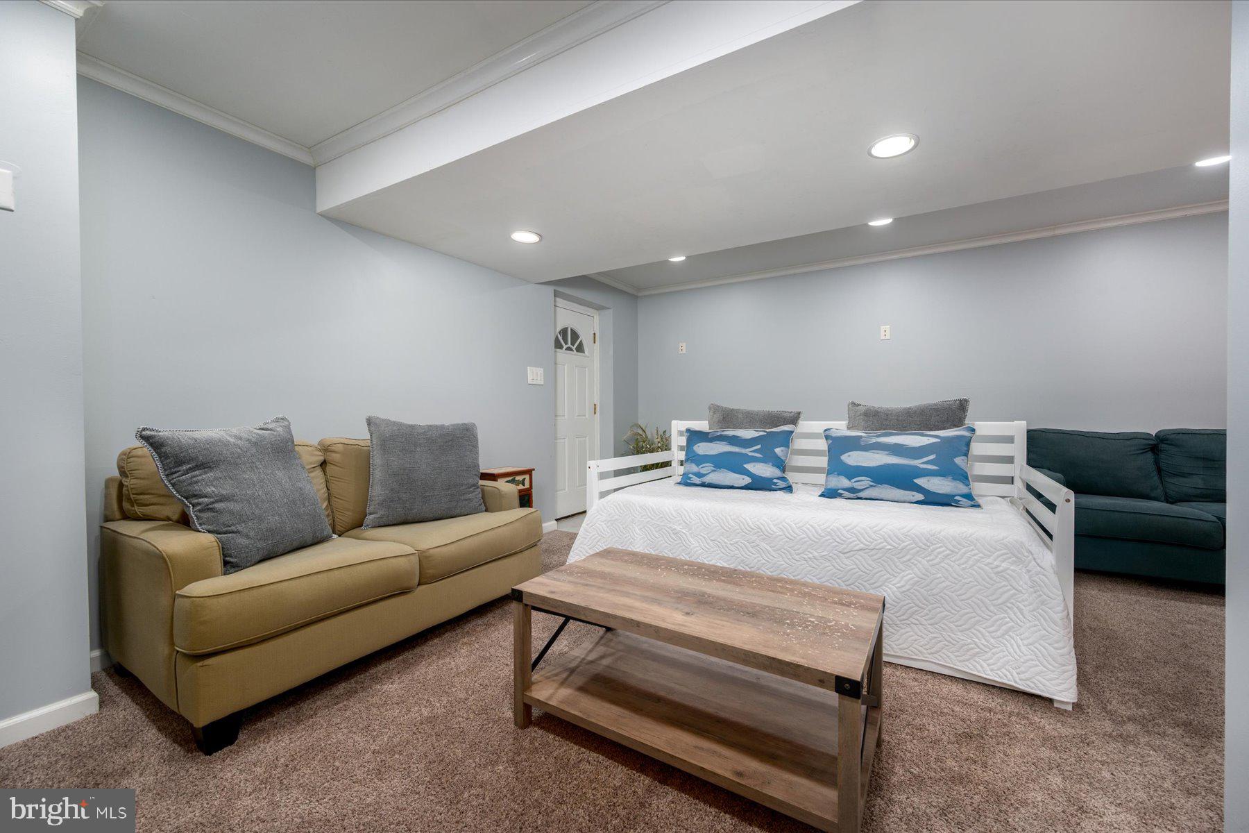 1180 MOSSWOOD COURT