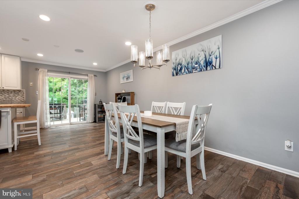 1180 MOSSWOOD COURT