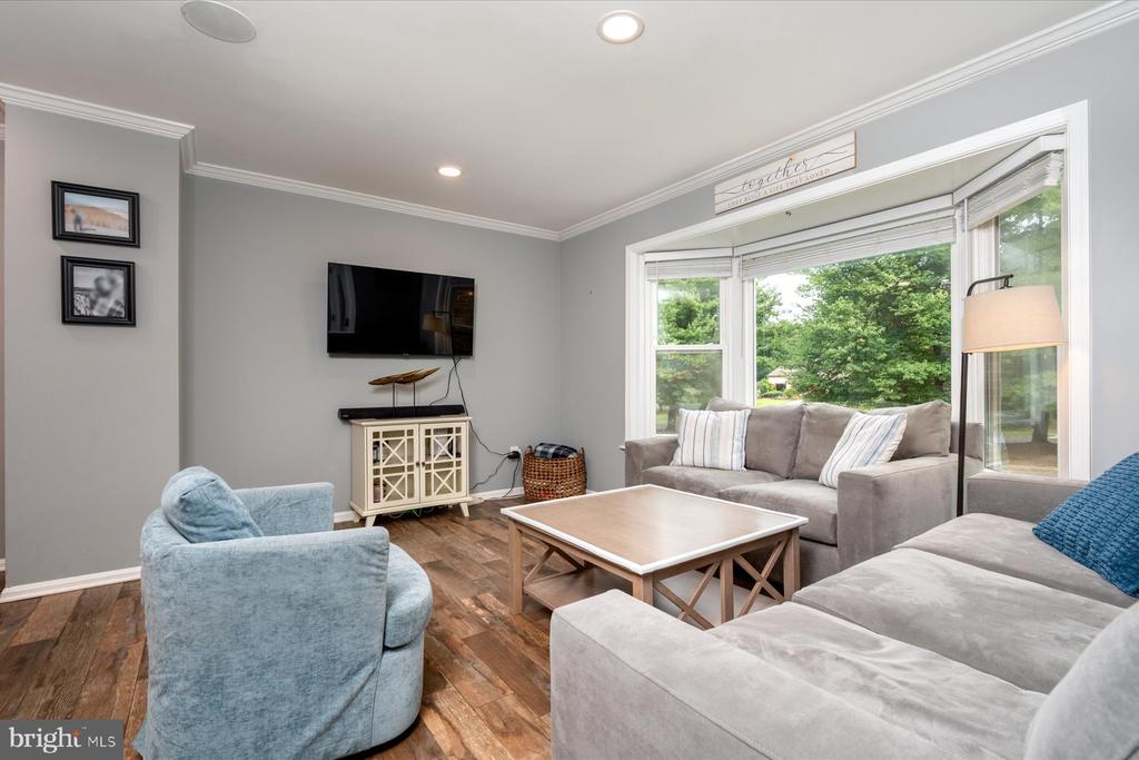 1180 MOSSWOOD COURT