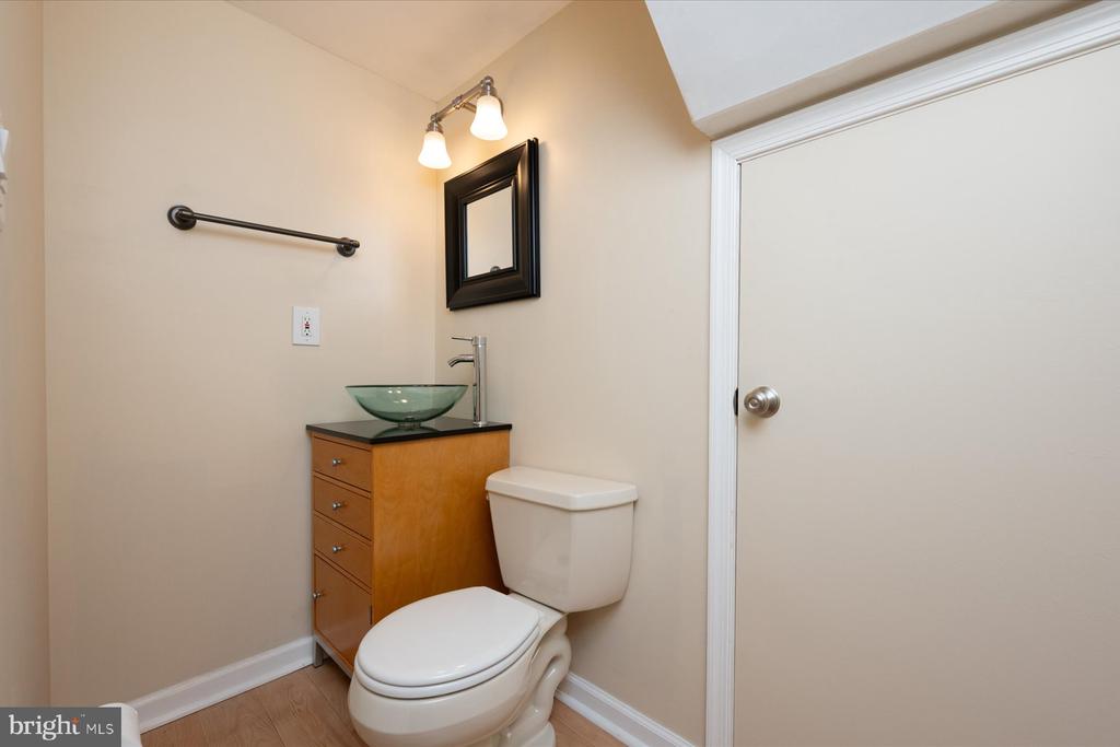 1180 MOSSWOOD COURT
