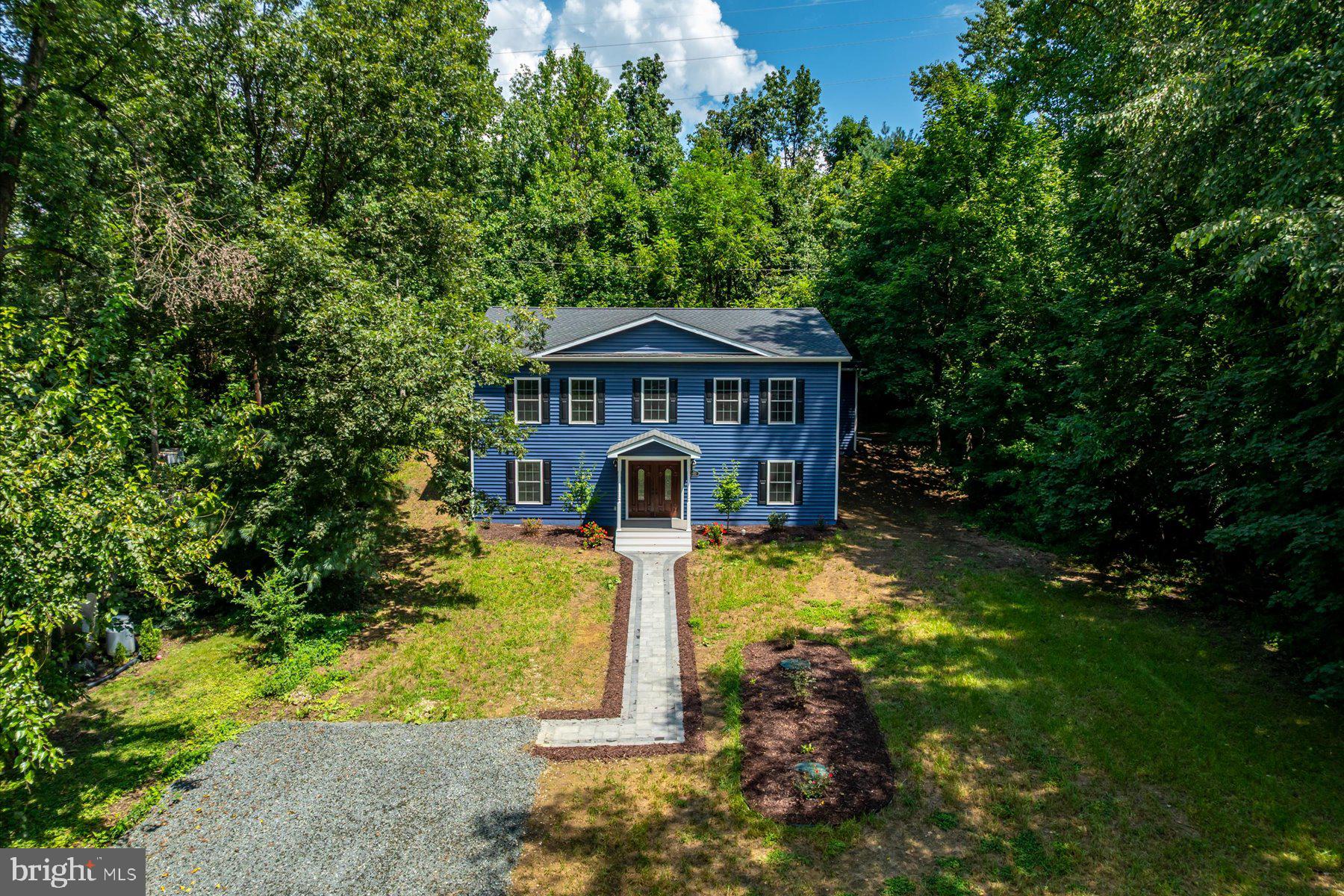 1400 LOWER VIEW COURT