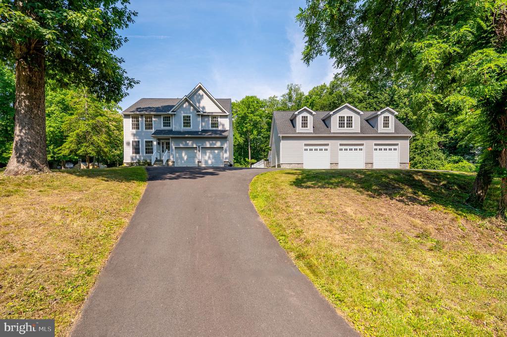 2942 SOUTHAVEN DRIVE