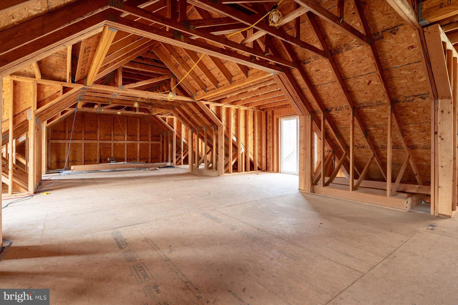 2942 SOUTHAVEN DRIVE