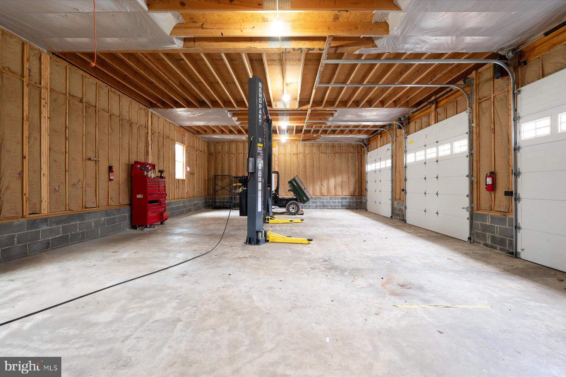 2942 SOUTHAVEN DRIVE