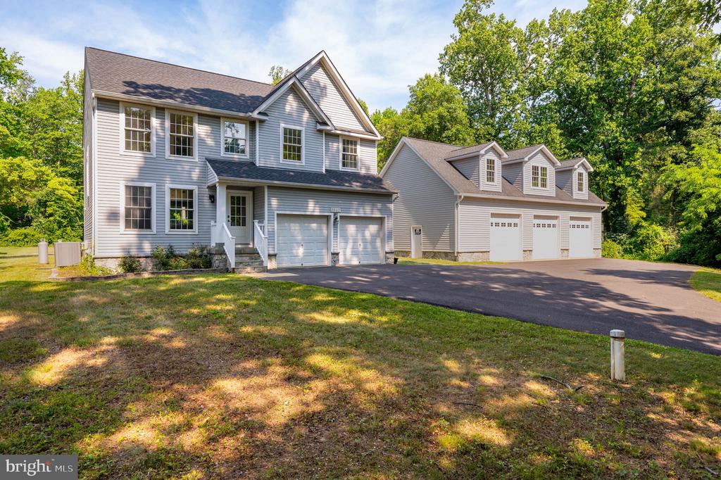 2942 SOUTHAVEN DRIVE