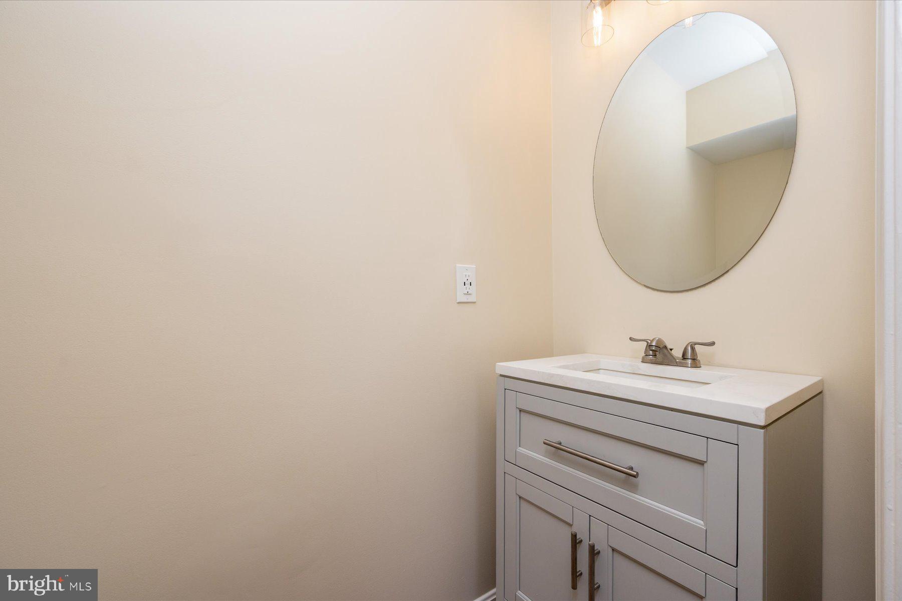 2942 SOUTHAVEN DRIVE