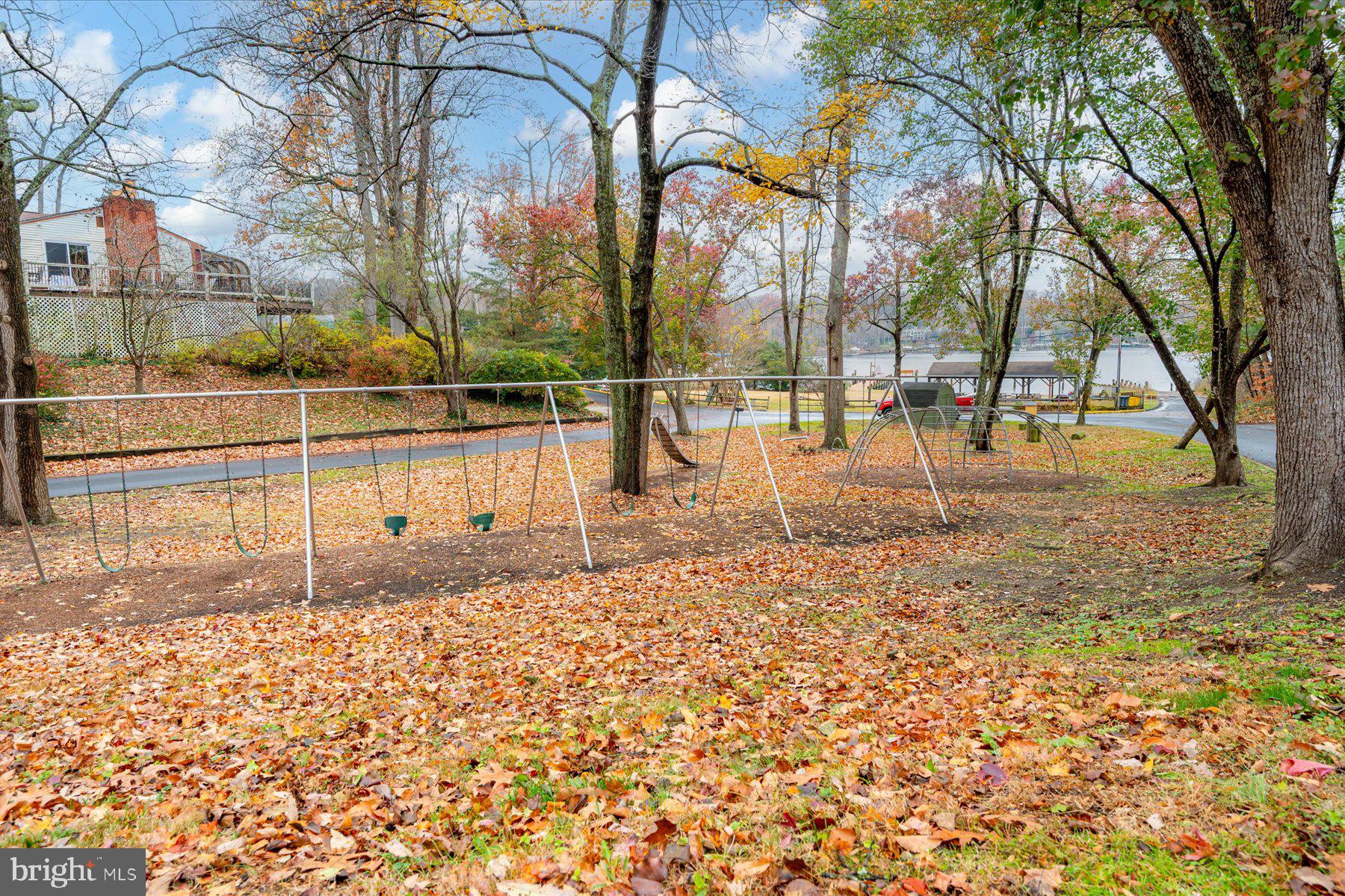 545 PALISADES BOULEVARD