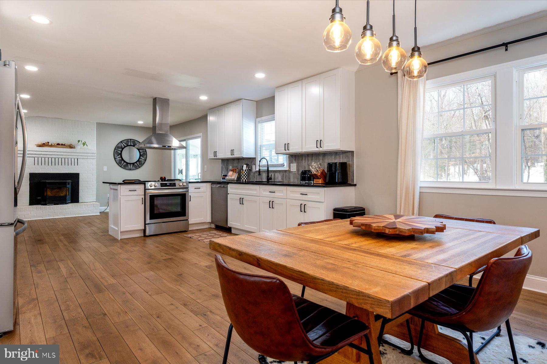 136 COLLINGTON COURT