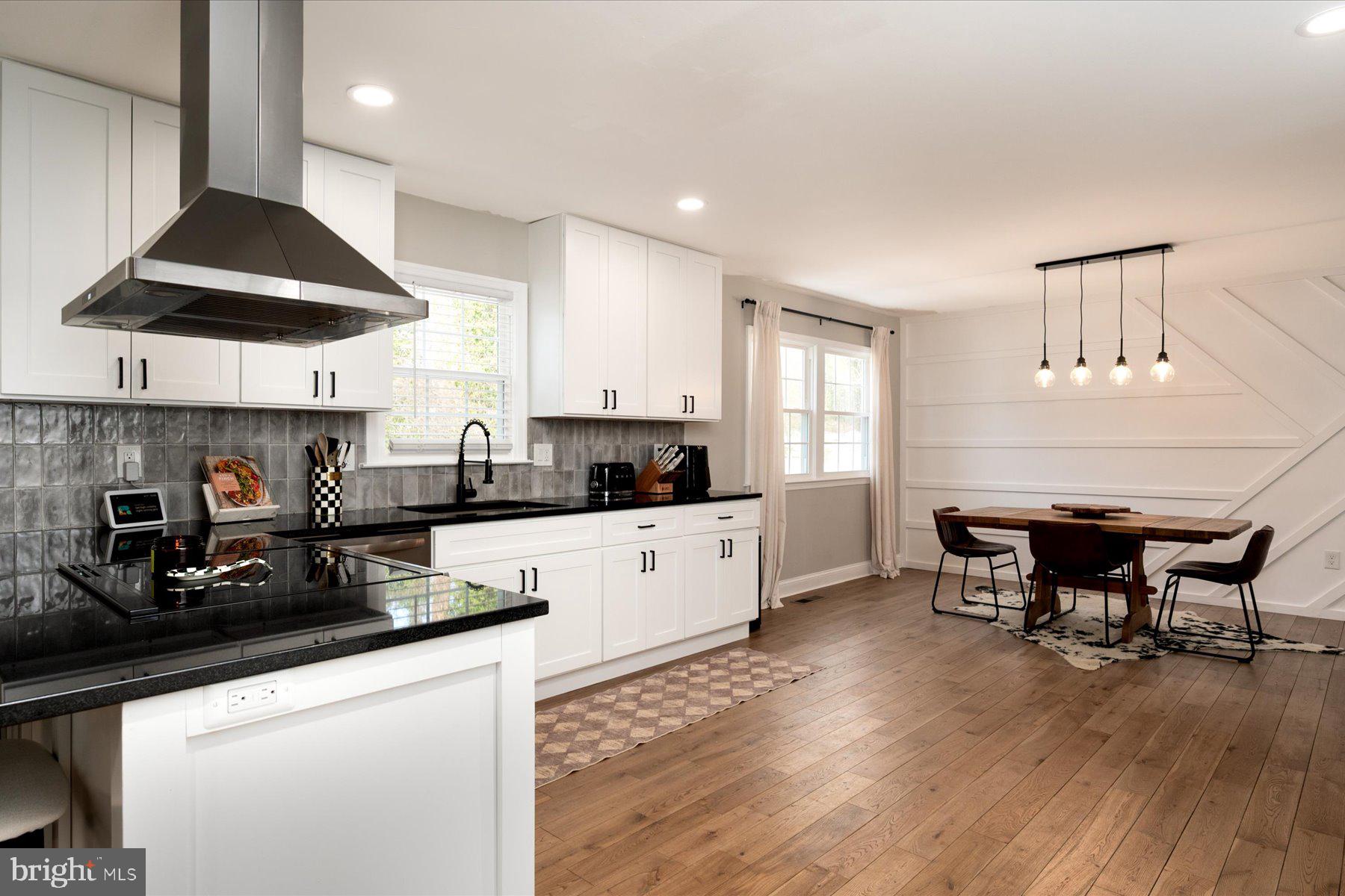 136 COLLINGTON COURT