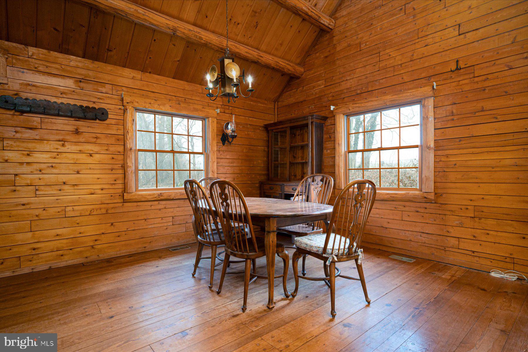 5742 BROOKS WOODS ROAD