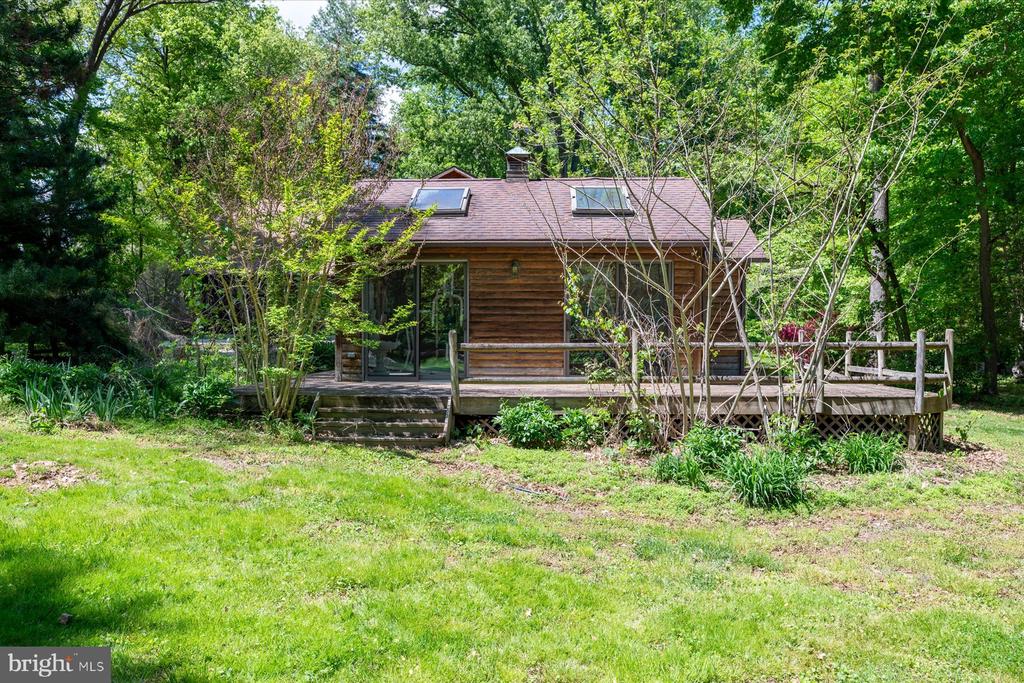 5742 BROOKS WOODS ROAD