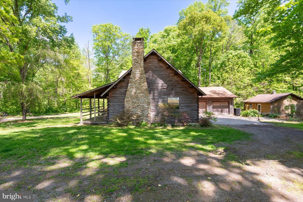 5742 BROOKS WOODS ROAD