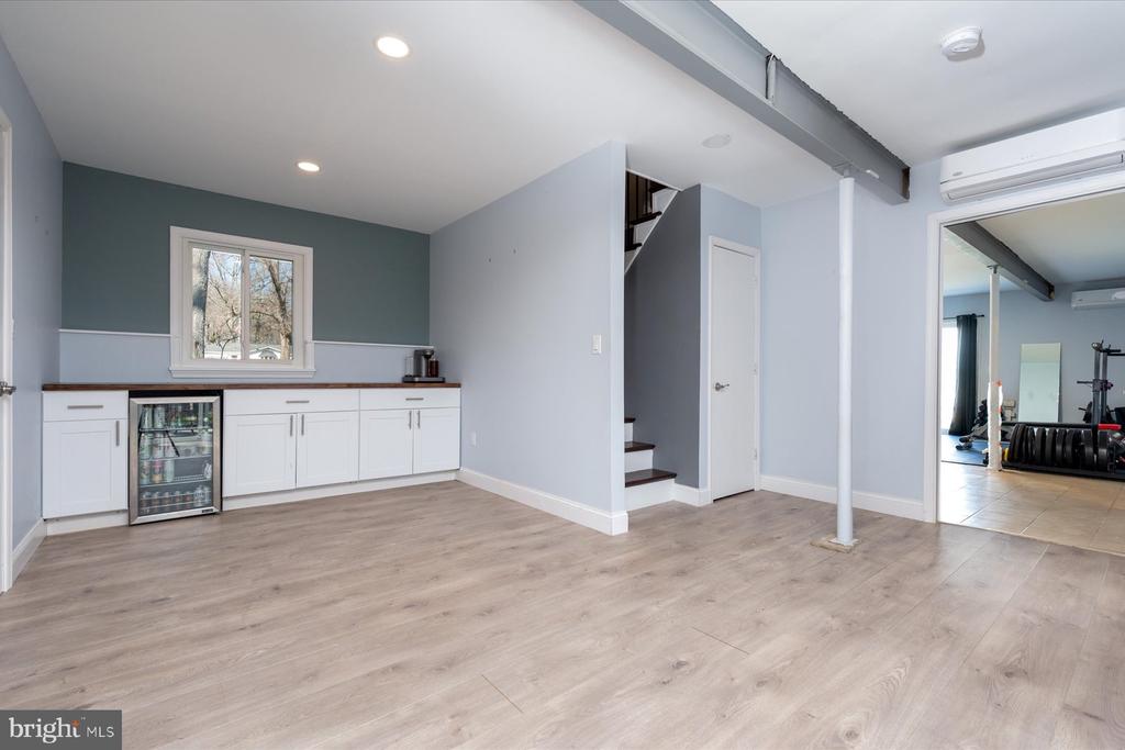 819 ELM DRIVE