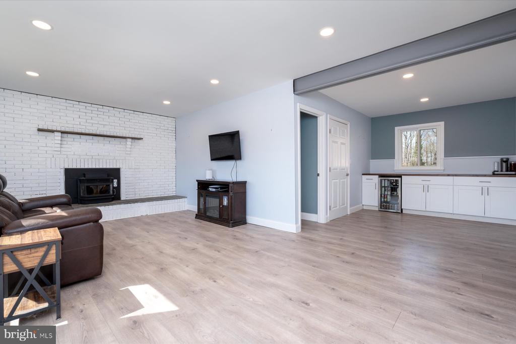 819 ELM DRIVE