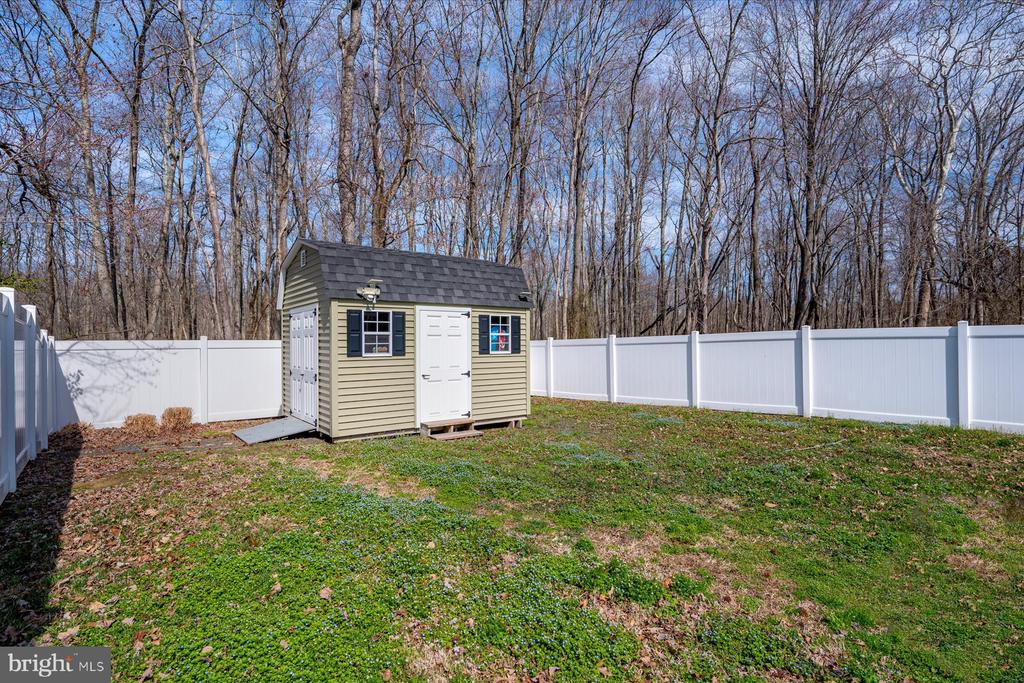 5646 DEALE CHURCHTON ROAD