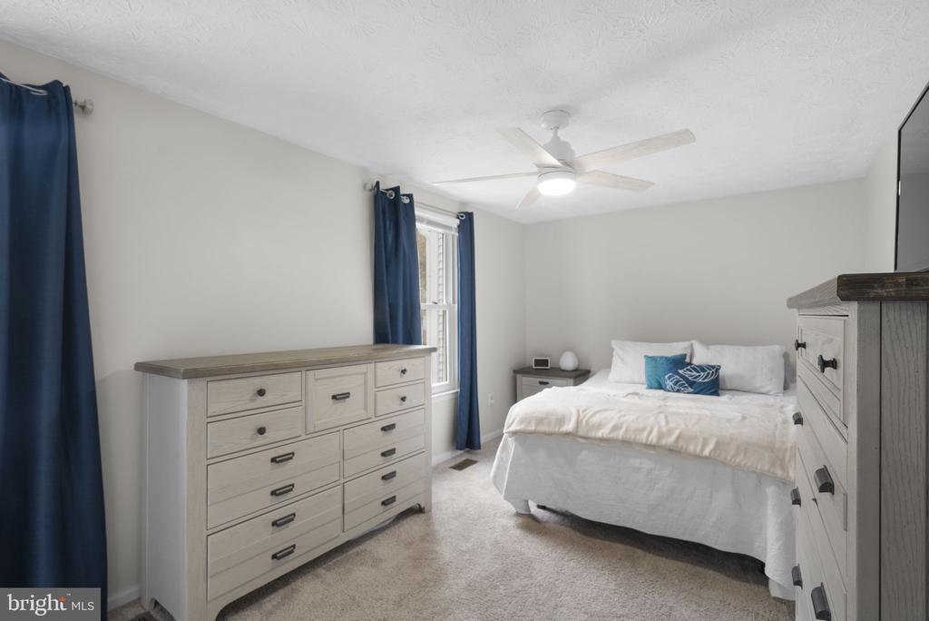 1176 WHITE CORAL COURT