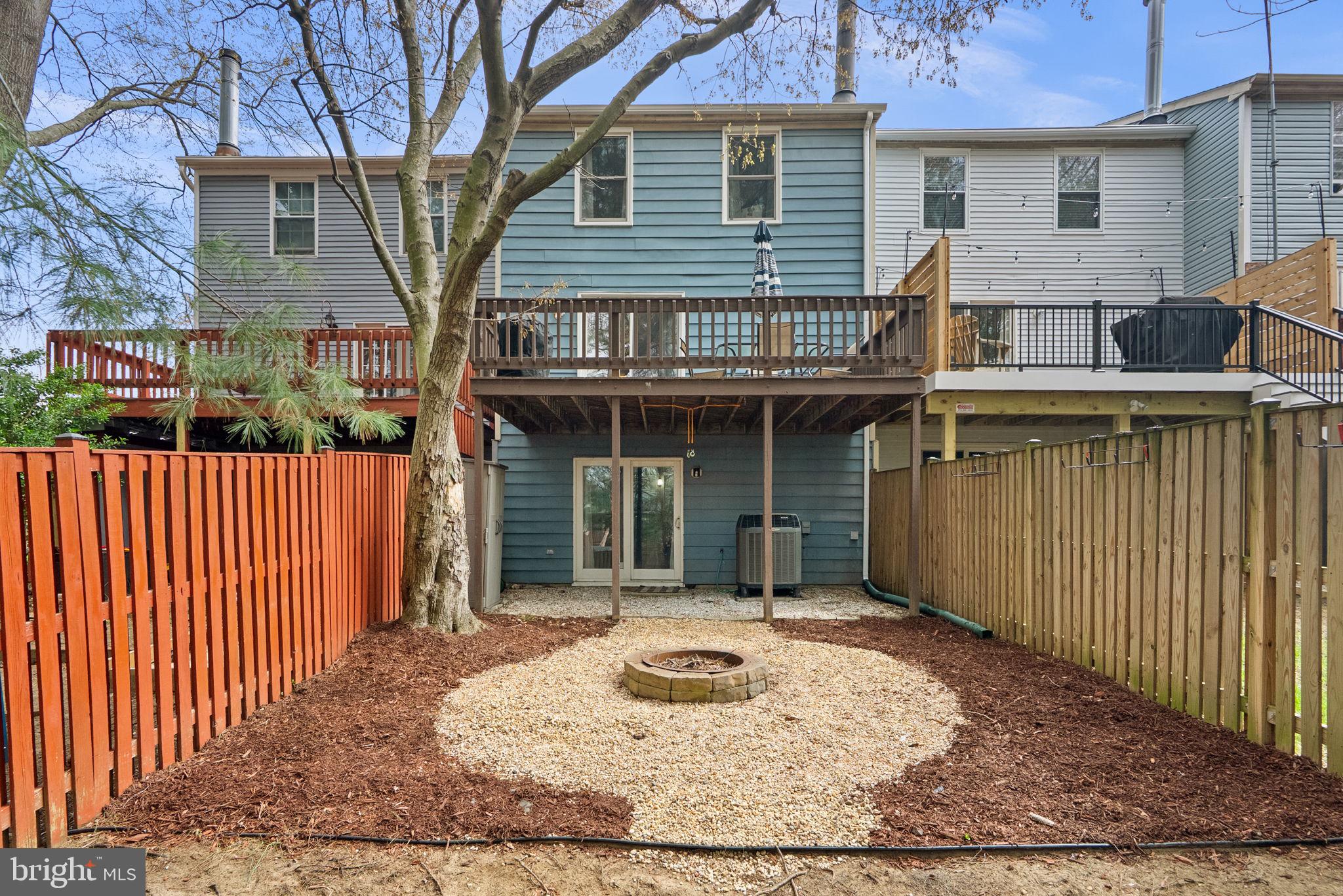1176 WHITE CORAL COURT