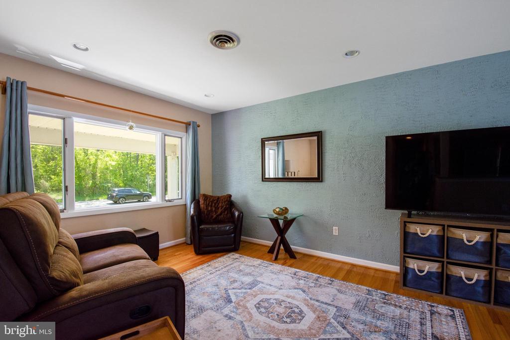 3542 LOCH HAVEN DRIVE