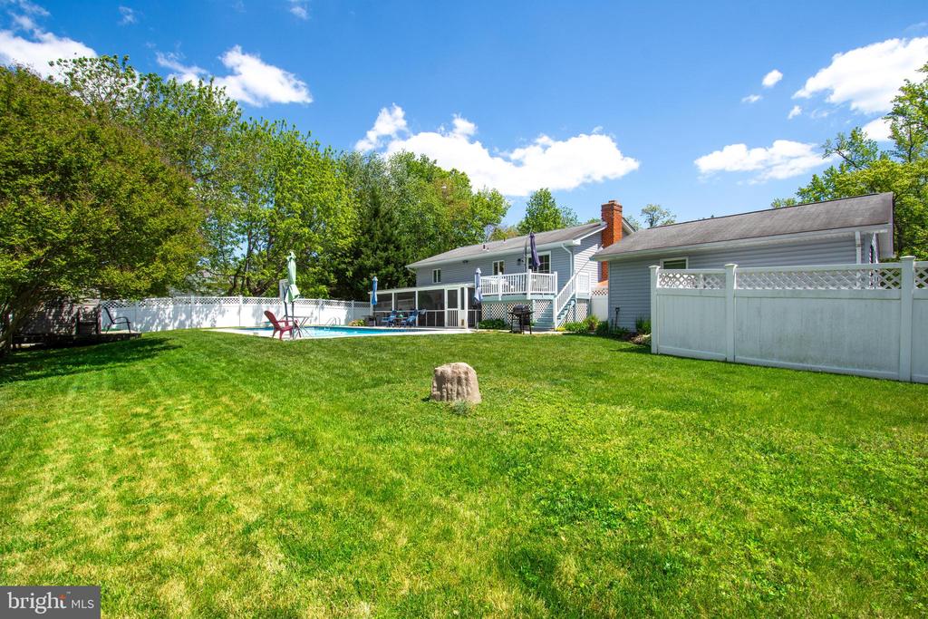3542 LOCH HAVEN DRIVE