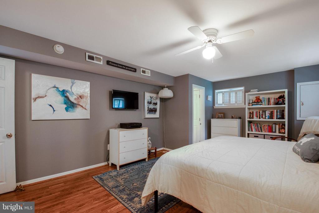 3542 LOCH HAVEN DRIVE