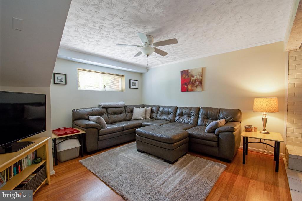 3542 LOCH HAVEN DRIVE