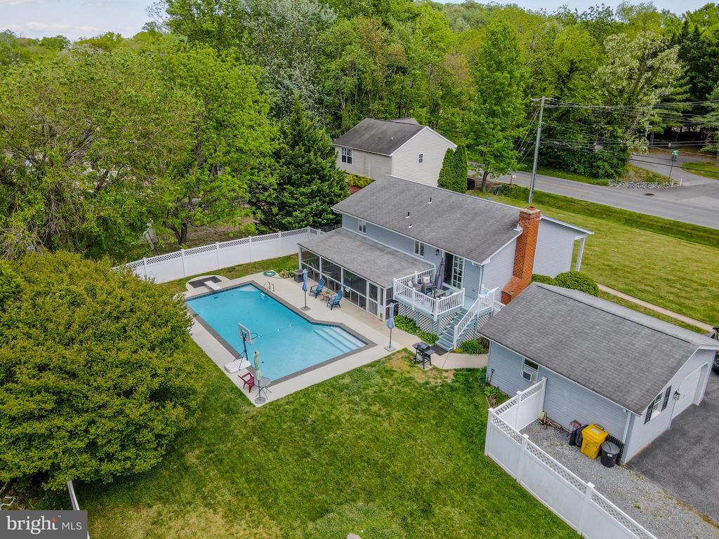 3542 LOCH HAVEN DRIVE