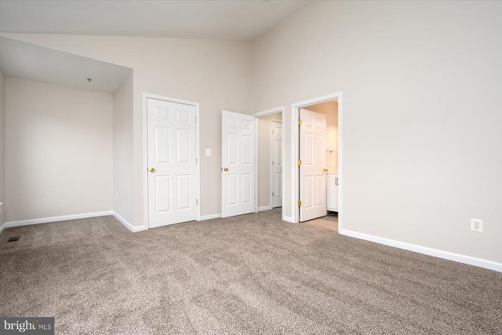 77 HARBOUR HEIGHTS DRIVE 77