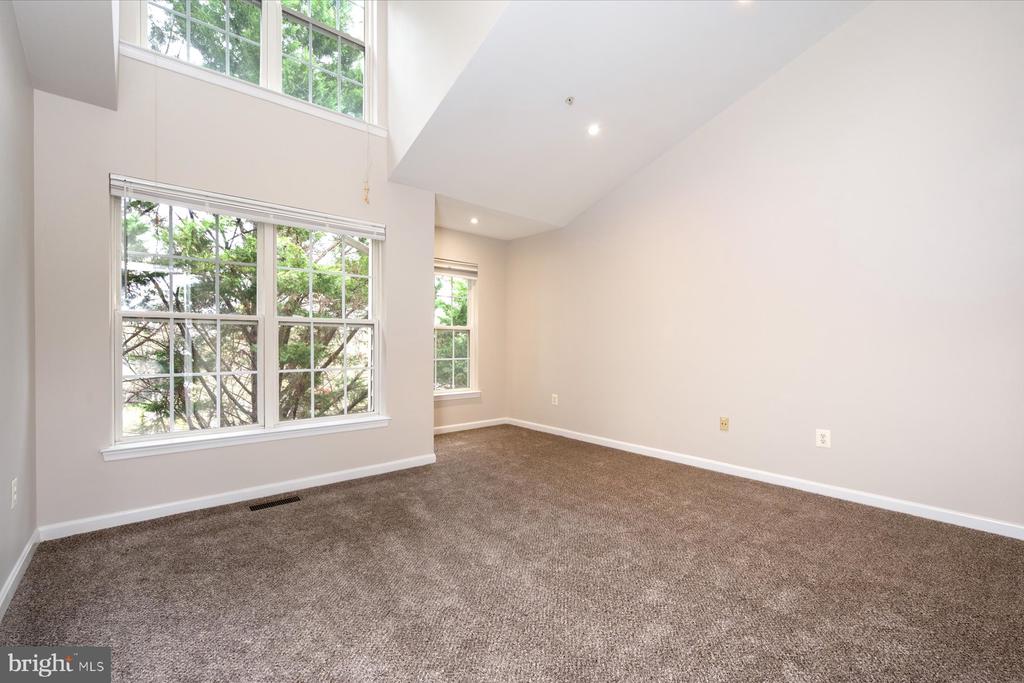 77 HARBOUR HEIGHTS DRIVE 77