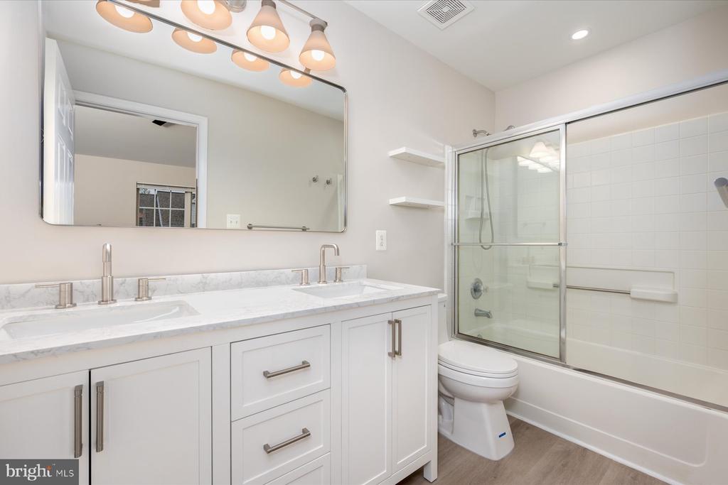 77 HARBOUR HEIGHTS DRIVE 77
