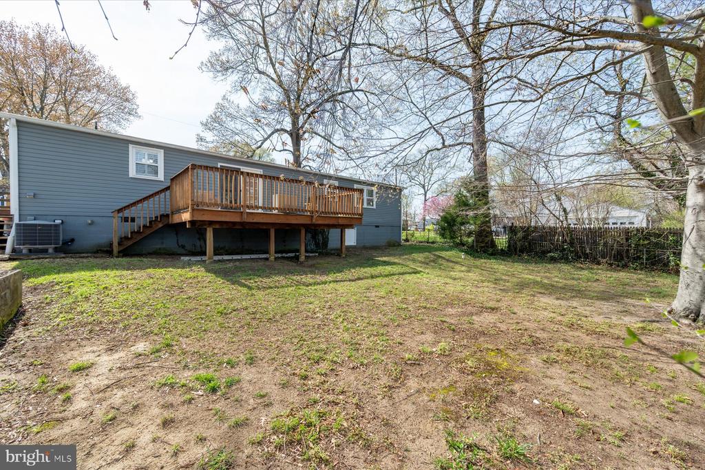 1713 LONGWOOD ROAD