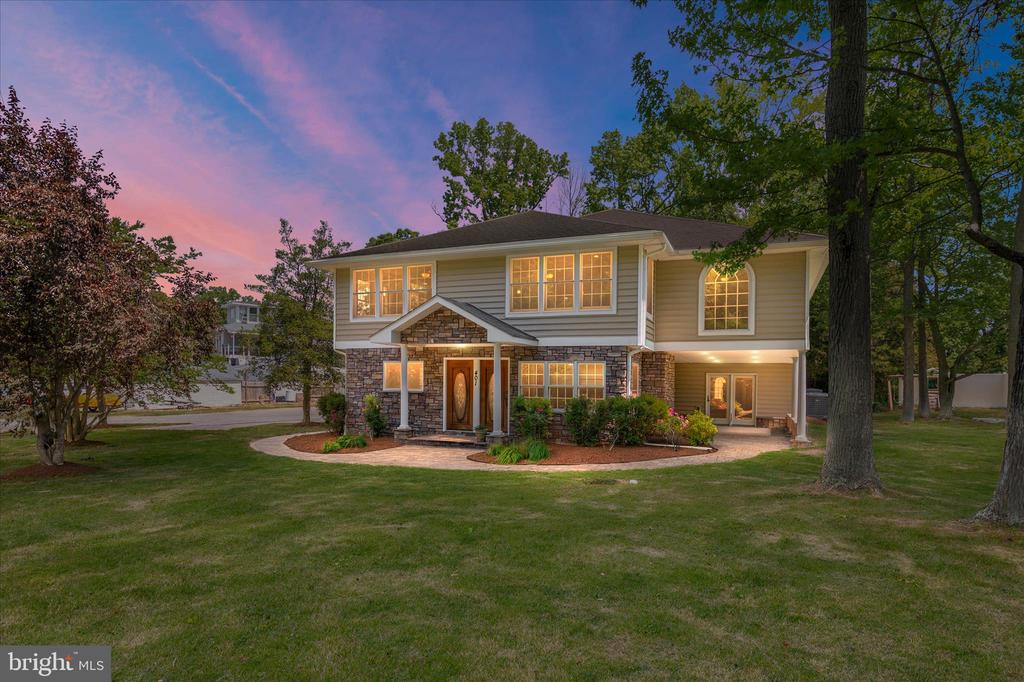 401 BEACH DRIVE