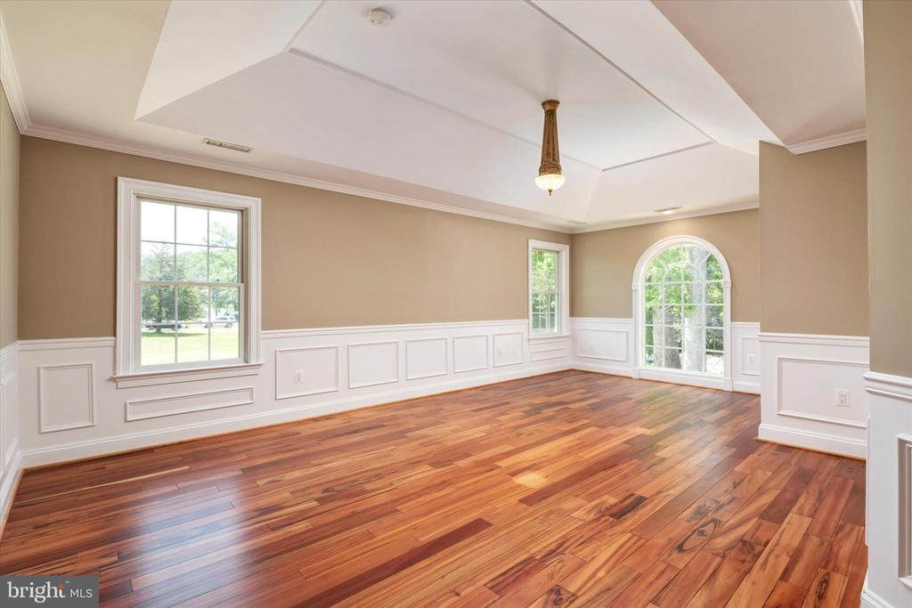 401 BEACH DRIVE