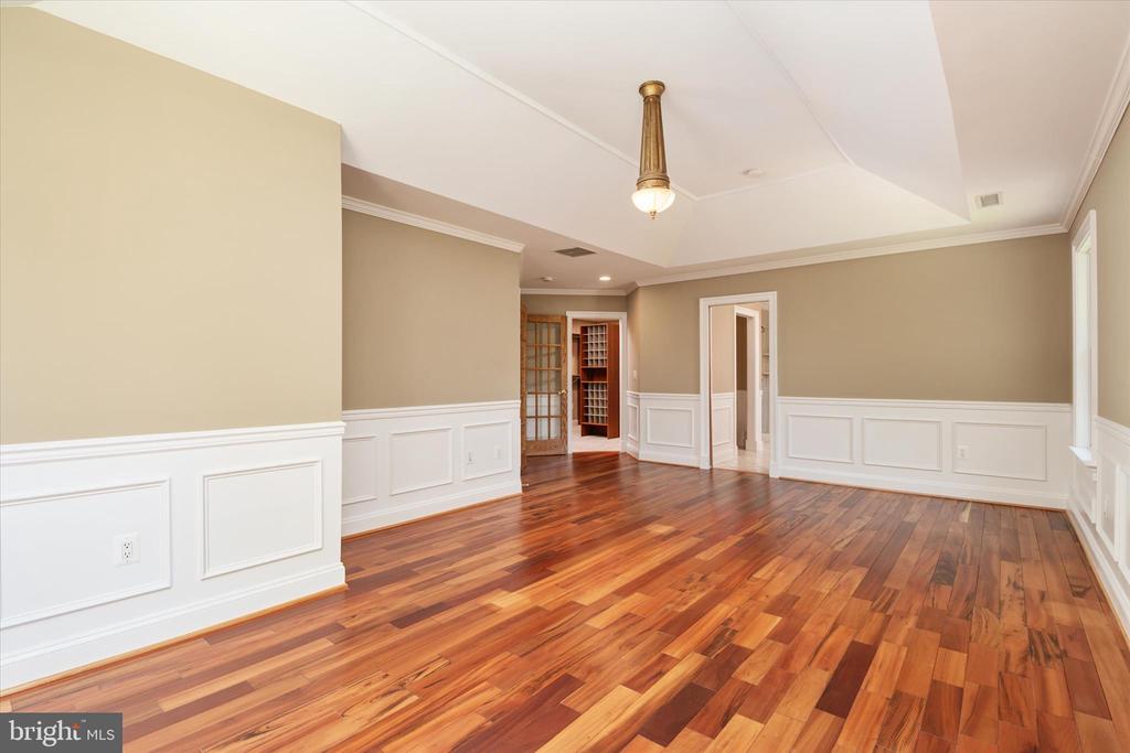 401 BEACH DRIVE