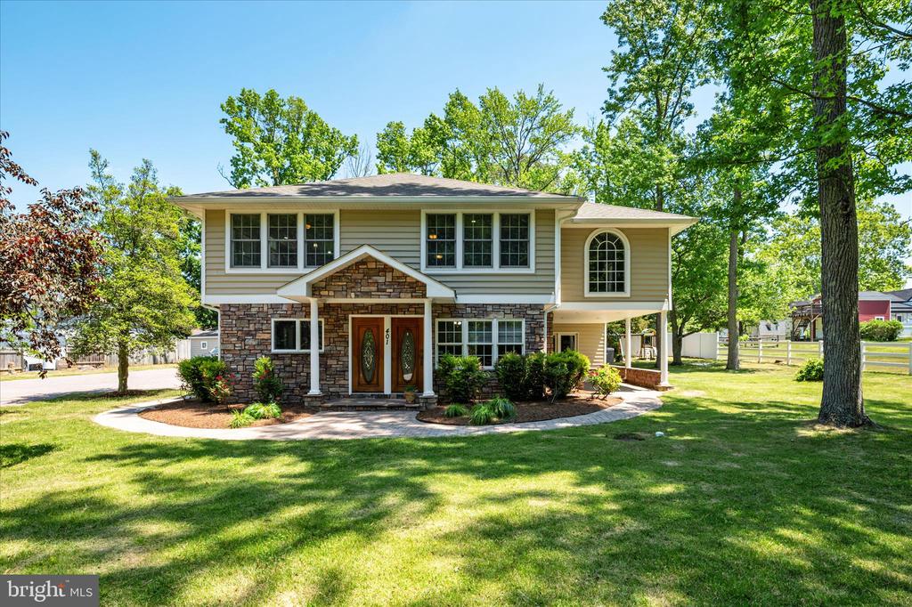 401 BEACH DRIVE