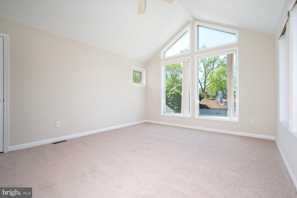 1100 PACA DRIVE