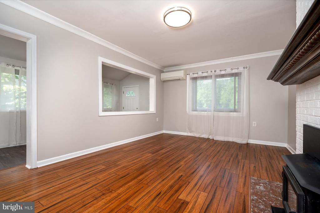2033 SHORE DRIVE