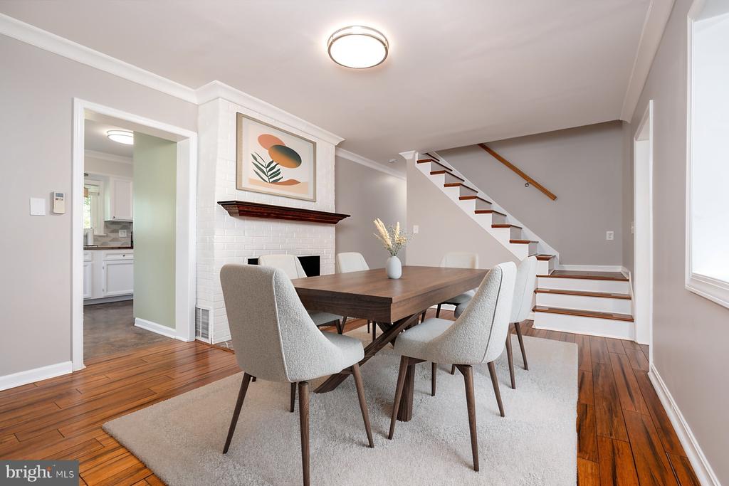 2033 SHORE DRIVE