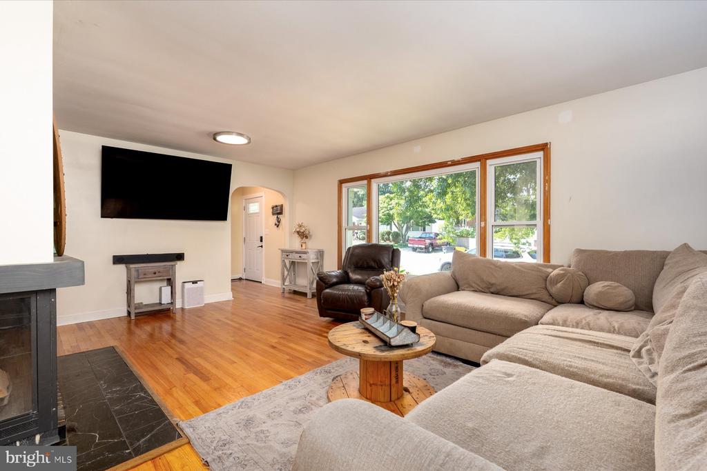 402 JOYCE DRIVE