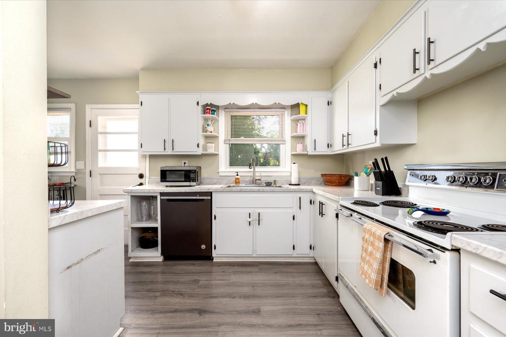 402 JOYCE DRIVE
