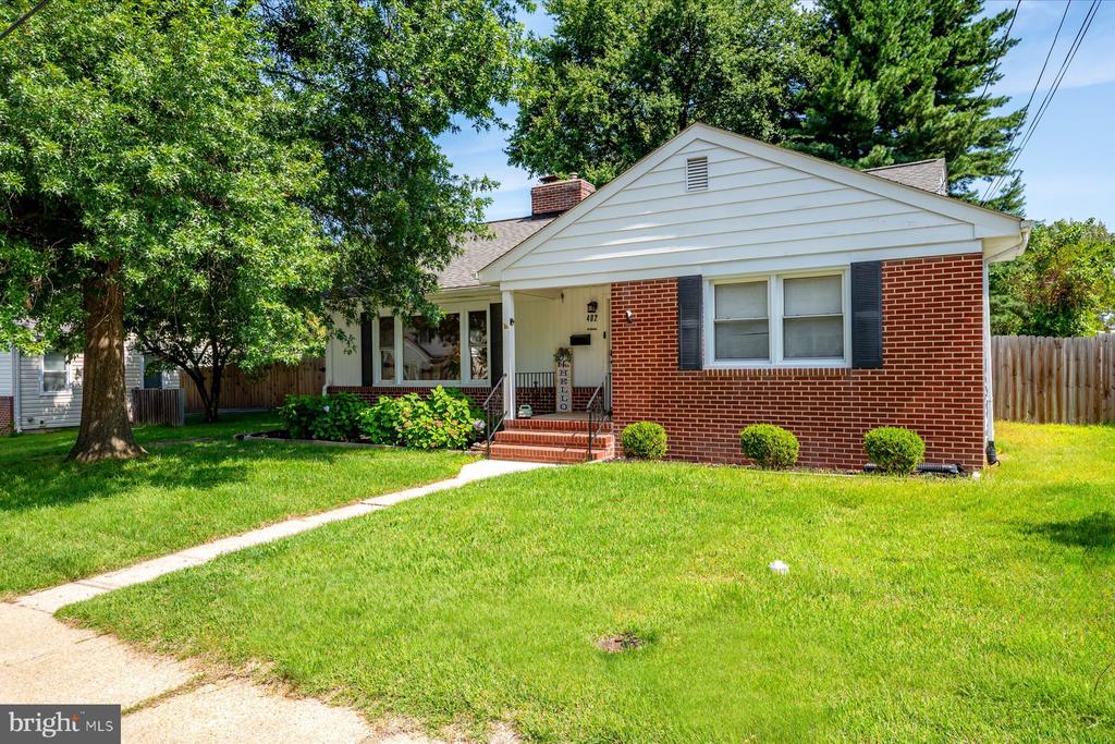 402 JOYCE DRIVE