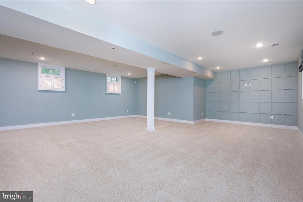 108 MARQUISE LANE