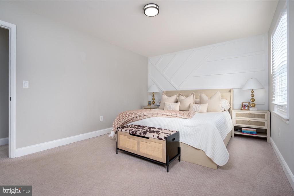 136 COLLINGTON COURT